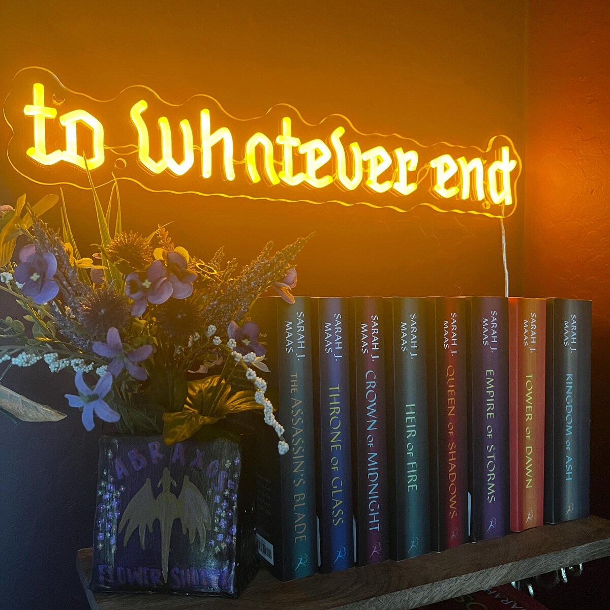 Outdoor Lighting Quotes - To Whatever End ネオンサイン：ACOTARファンタジーブックの引用句装飾、ゴシックブッククラブ装飾LEDネオンライトサイン、カスタムゴシックネオンサイン