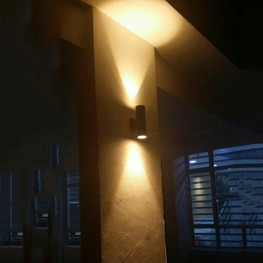 LEDポーチウォールライト上下防水18W 24Wシリンダー型 - Outdoor Lighting Lux のレビューと価格