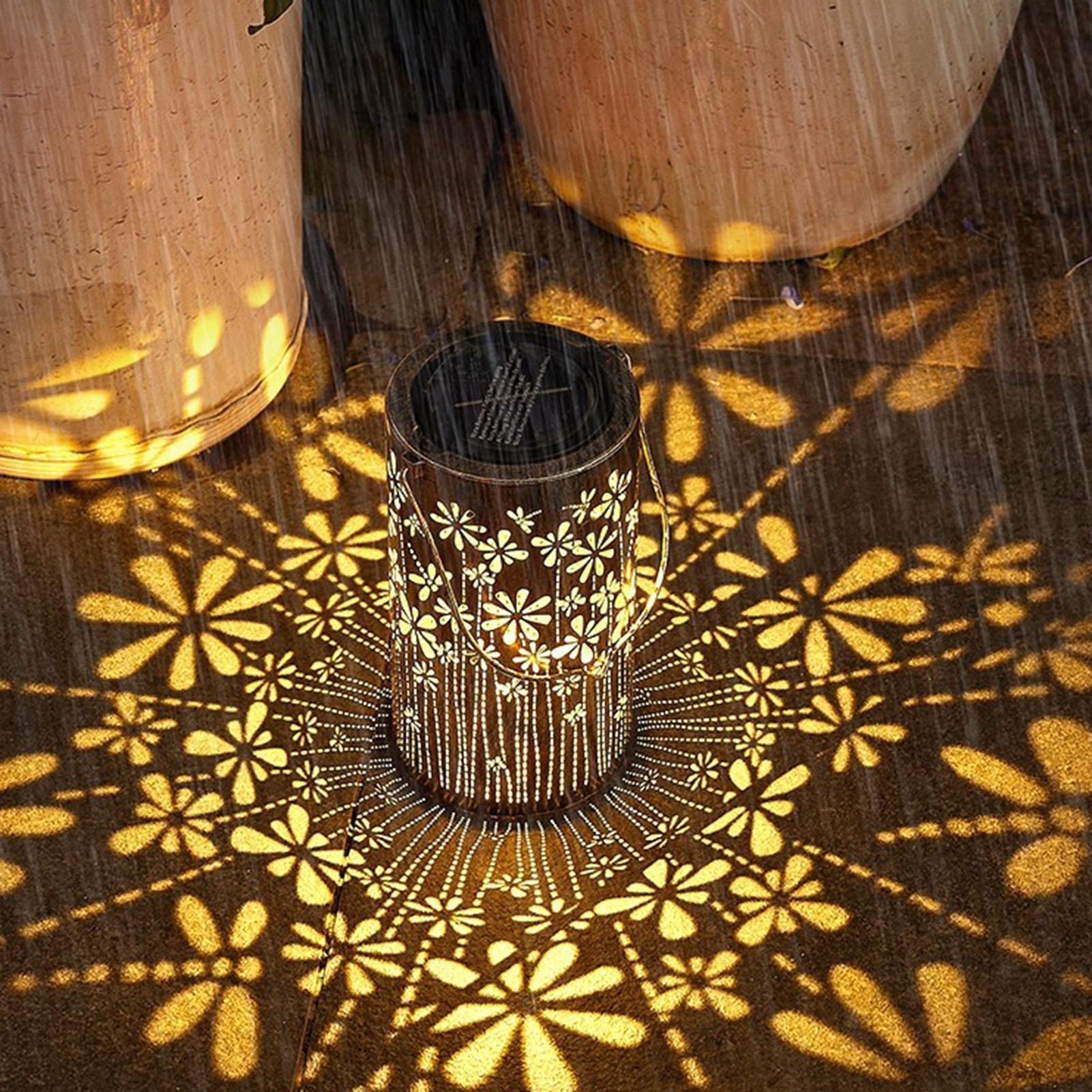 ソーラーランタン カラフルな金属製フラワーランプ ソーラーラ - Solar Path Light のレビューと価格
