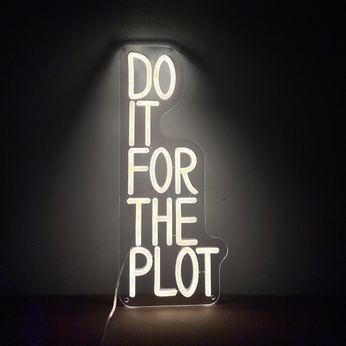 Do It For The Plot ネオンサイン、モチベー - Outdoor Lighting Quotes のレビューと価格