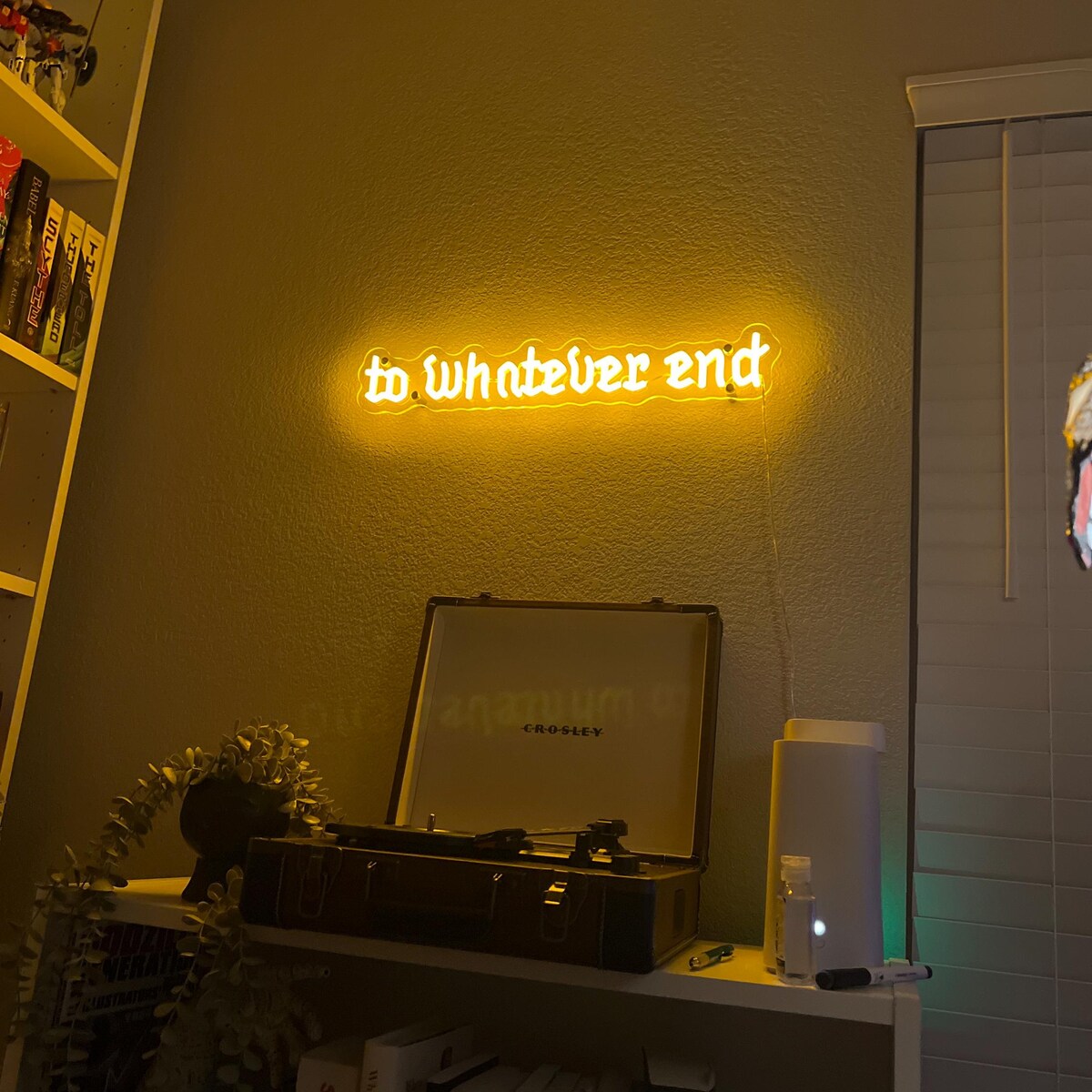 To Whatever End ネオンサイン：ACOTARフ - Outdoor Lighting Quotes のレビューと価格