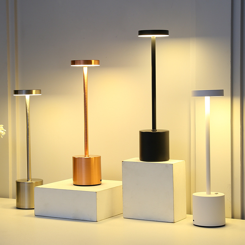 LED充電式タッチメタルテーブルランプ3色ベッドサイドコード - Outdoor Lighting Art のレビューと価格
